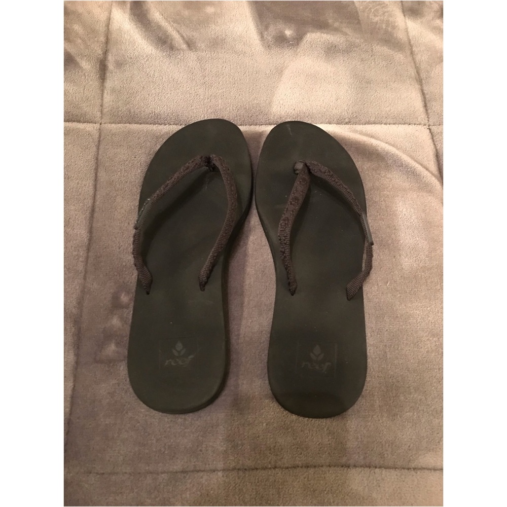 REEF Low Platformed Sandals
